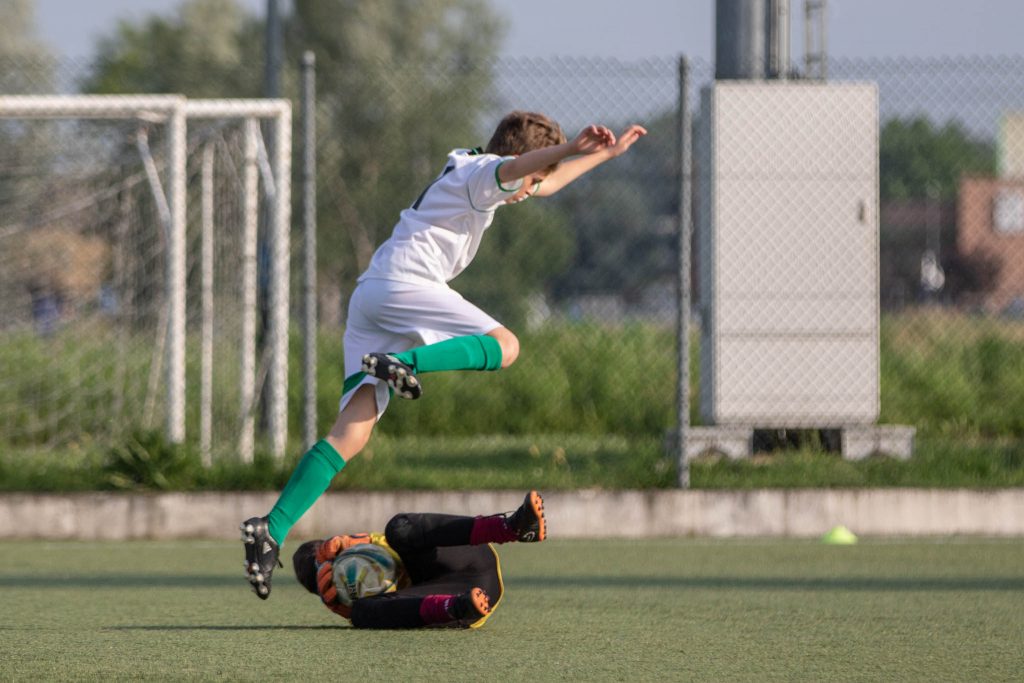 Grande uscita del portiere del Melegnano