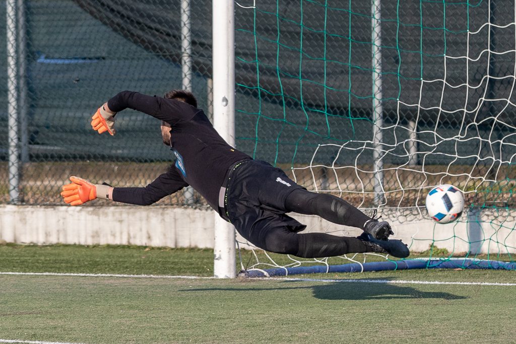 Calvi non arriva sul pallone: 0-1