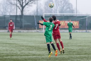 Tyler Maietta e Vidili si contendono il pallone