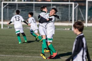 Gli Esordienti festeggiano dopo aver vinto la McDonald's Winter Cup 2019