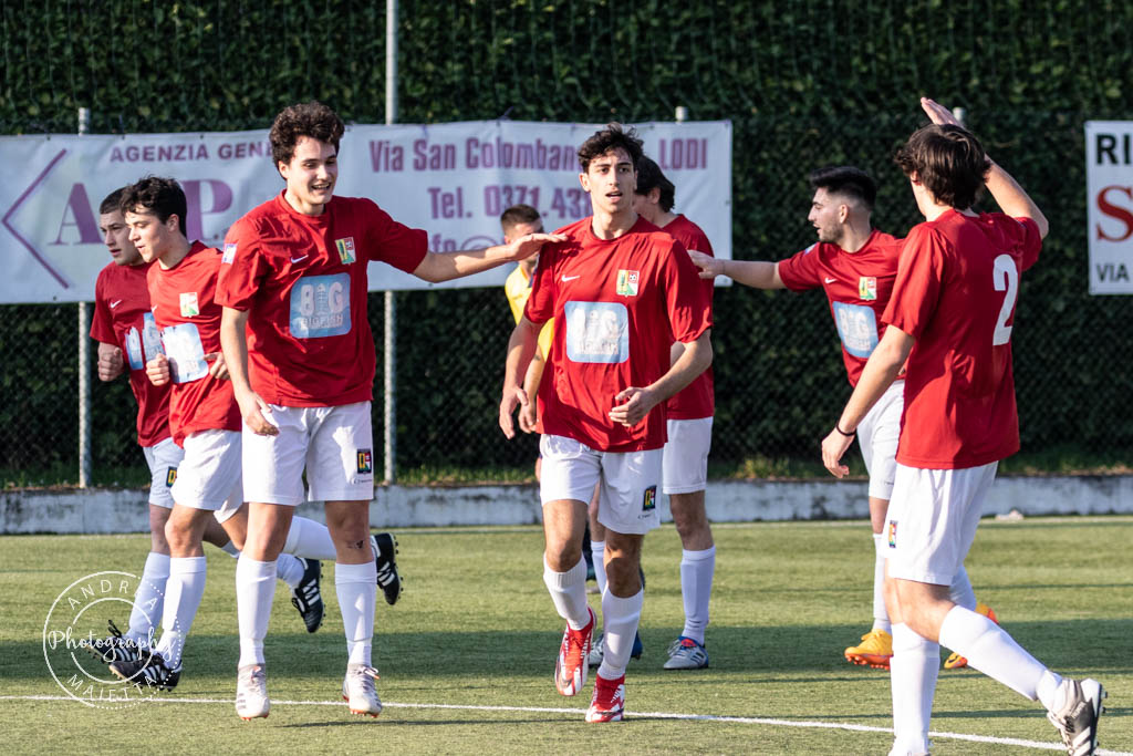 La Juniores festeggia il gol di Savo